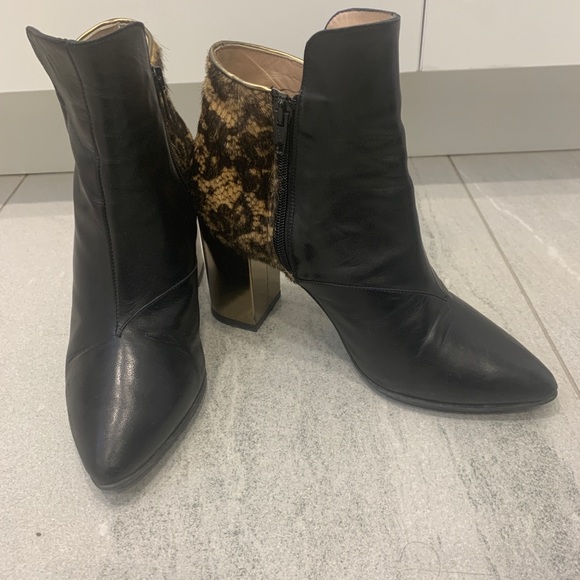 Hugo booties - Picture 1 of 5